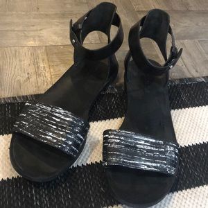 Vince minimalist sandals
